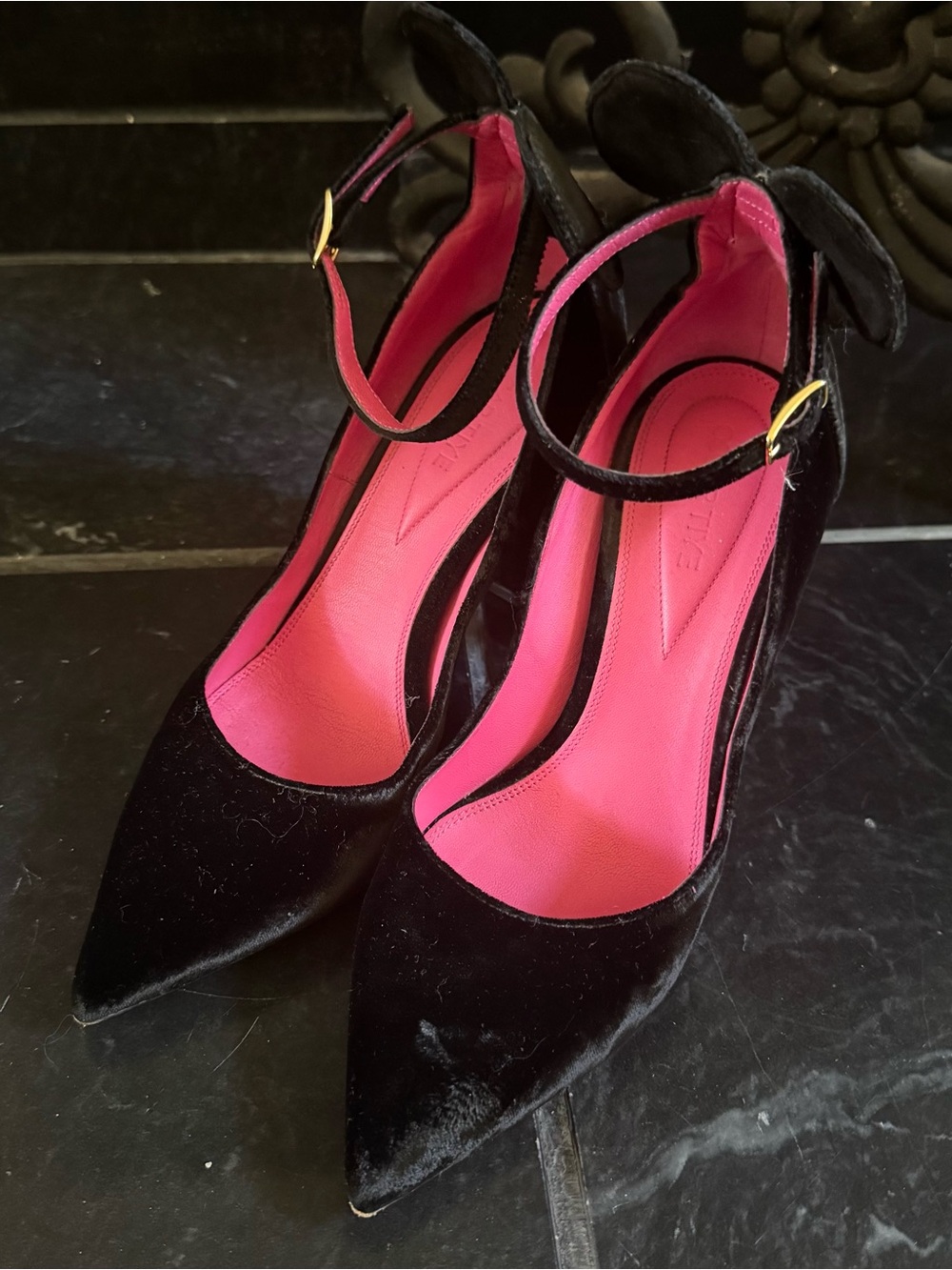 Oscar Tiye Black Velvet Pointed-Toe Ankle-Strap Heels with Pink Insole